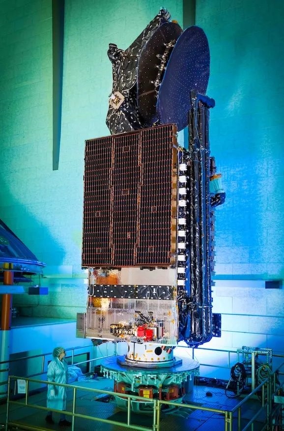 SpaceX獵鷹9號發(fā)射9+噸重衛(wèi)星：史上第379次回收成功