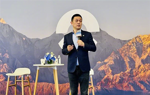 李斌：蔚來過去三年未達(dá)到目標(biāo) 增長(zhǎng)速度跟比亞迪比太慢了