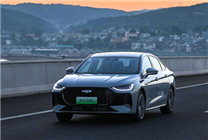 劍指比亞迪秦PLUS DM-i！奇瑞風(fēng)云A8L今日上市：滿油滿電能跑2307.8km