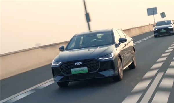 風云A8L首搭 奇瑞發(fā)布C-DM 5.0混動：滿油滿電跑2369.9km