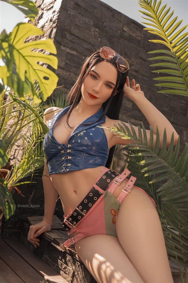 俄羅斯美女COS《巫師3》希里圖賞：熱辣非凡