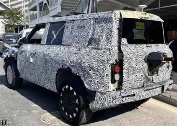 超5.3米車身 專為城市駕駛打造！比亞迪仰望U8長軸版諜照曝光