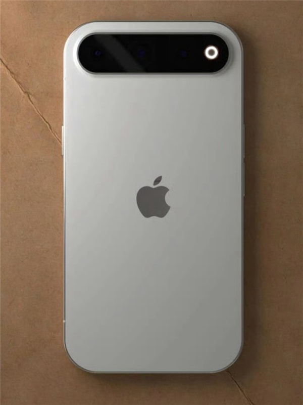 六年磨一劍！iPhone 17 Air真機(jī)泄露：橫向三攝設(shè)計(jì)大變革