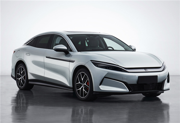 1100匹的比亞迪漢L來(lái)了 你跟我說(shuō)這是家用車(chē)