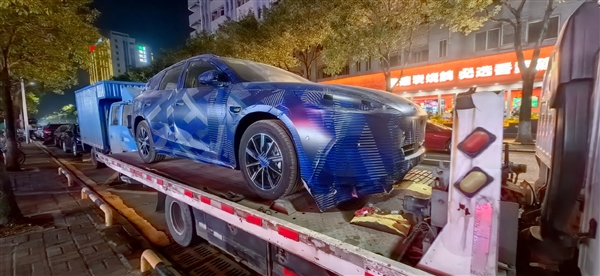10萬(wàn)不得賣爆！比亞迪海豹06旅行版諜照曝光：空間再升級(jí)