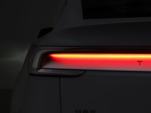 煥新版Model Y實車展示：車燈改觀 后排可電動折疊