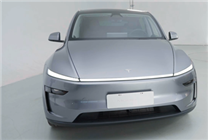 煥新版Model Y國內(nèi)實(shí)車展示：車燈大不同 后排可電動折疊