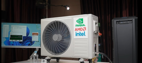 美女博主爆改家用空調(diào)外機(jī)給電腦降溫：散熱無敵了 RTX 5090絕配！