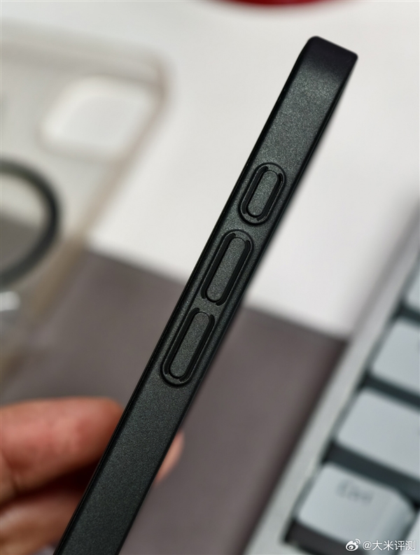 今年便宜的蘋果手機！iPhone SE 4保護殼現(xiàn)身