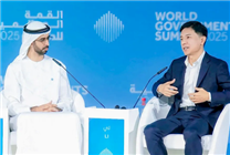李彥宏：持續(xù)投入訓(xùn)練下一代大模型 確保處于AI前沿