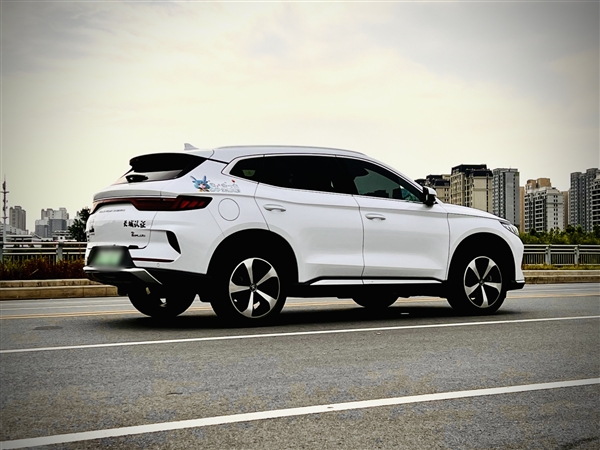 王傳福：中國(guó)新能源汽車領(lǐng)先3-5年 比亞迪大資產(chǎn)是工程師團(tuán)隊(duì)