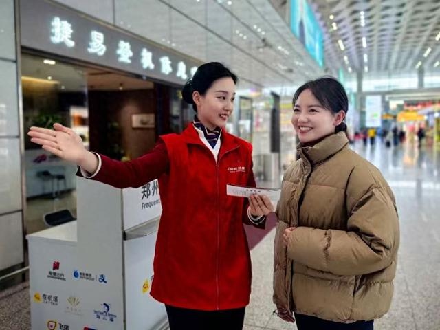 江南布衣：李琳夫婦的服裝帝國，業(yè)績增長與未來展望 李琳夫婦如何在服裝業(yè)困境中推動江南布衣邁向百億目標(biāo)