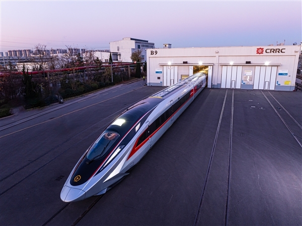 運營速度400km/h全球快！王鋒代表：CR450正在北京環(huán)線鐵道進行型式試驗