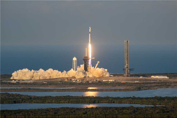 SpaceX獵鷹9號成功執(zhí)行“運輸者13號”任務：創(chuàng)下兩項航天里程碑