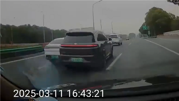 開車勿斗氣 一理想L6路上狂別比亞迪漢：自己反成受害者
