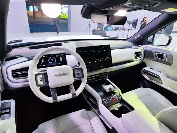 比亞迪造了一臺能漂移的SUV 還只要13.98萬