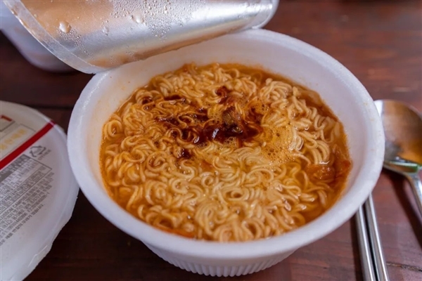 太冤！方便面真不是“垃圾食品”