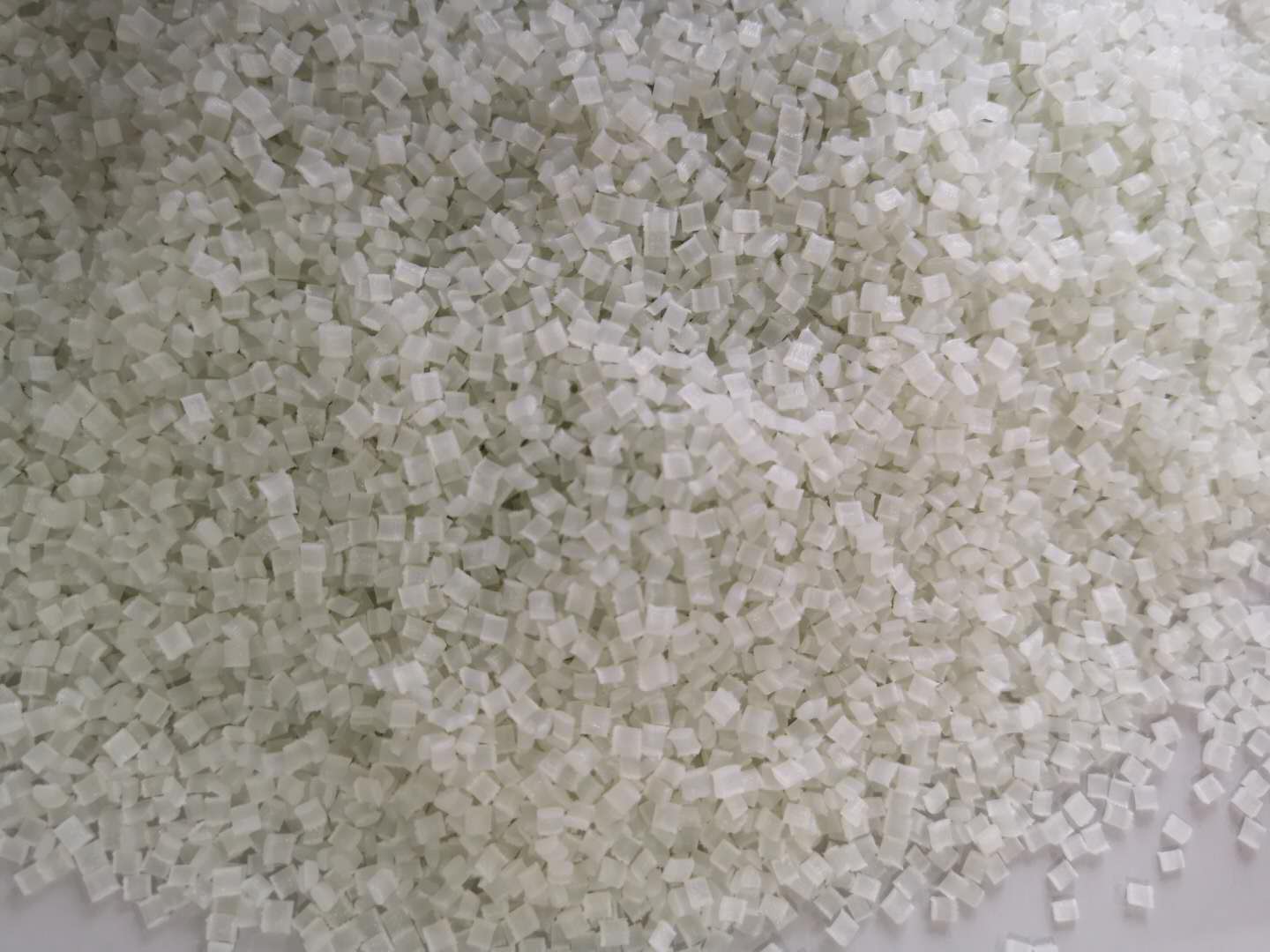 人大代表發(fā)聲：白酒申遺和國際化的發(fā)展之路，兩會聚焦：中國白酒申遺及國際化進程